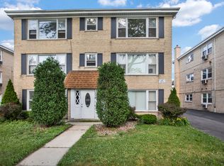 10925 S Keating Ave #2S, Oak Lawn, IL 60453