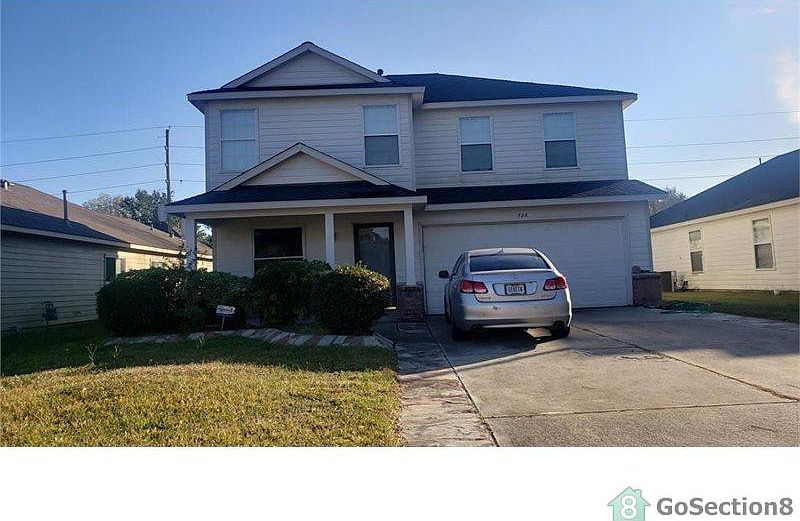 1st image of 726 Danbury Park Ln