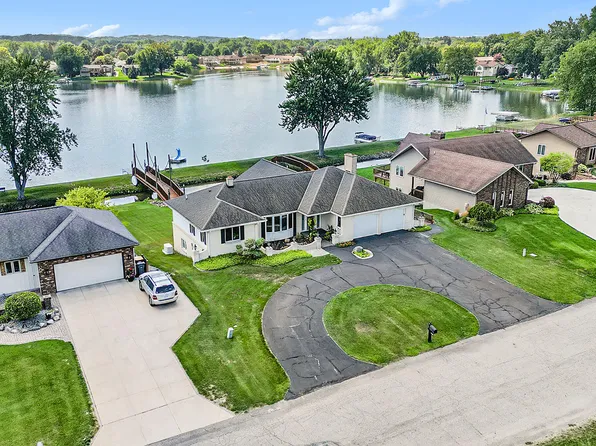 950 Brentwood St, Jenison, MI 49428