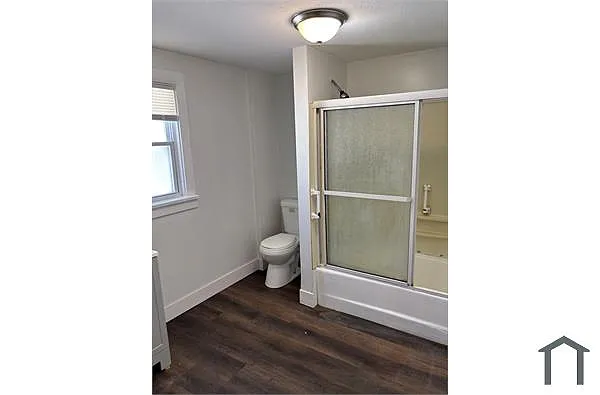 Building Photo - 586 Robinette Ct