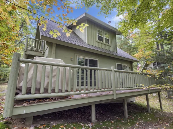 835 Golf Cottage Dr, Lewiston, MI 49756