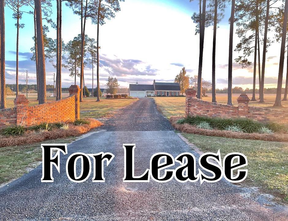 1st image of 424 E High Way #82