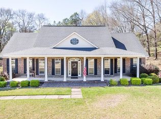 2202 Wynhaven Dr, Prattville, AL 36067