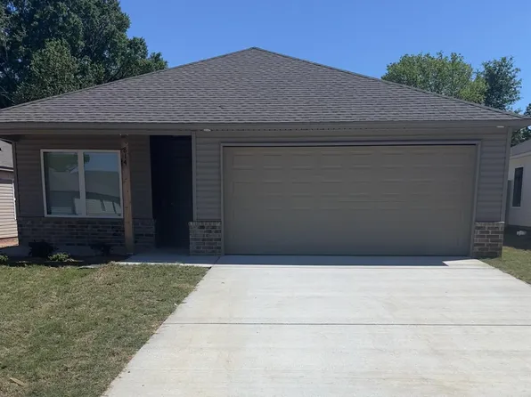 814 Gussy Ln, Benton, AR 72019