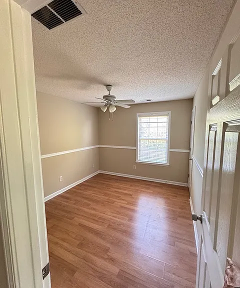 1698 Woodsford Rd NW — Photo 6