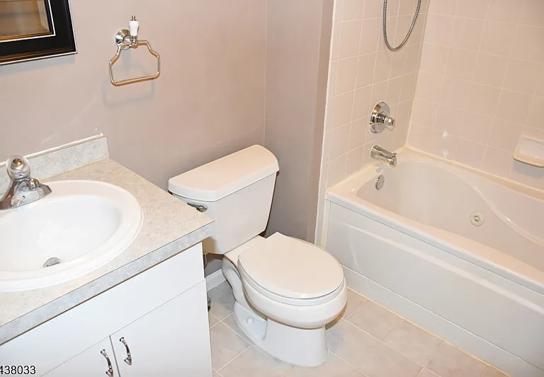 125 Springhill Dr — Photo 22