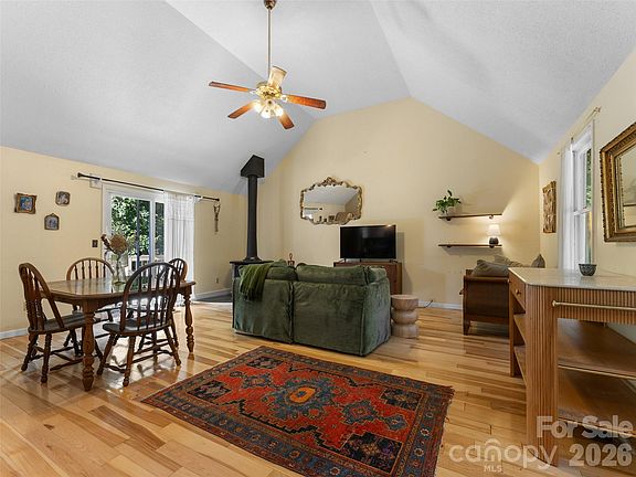 2nd image of 58 Pittman Rd