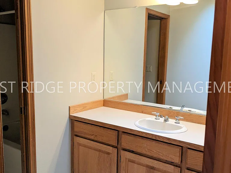 19772 Bellevue Way — Photo 19