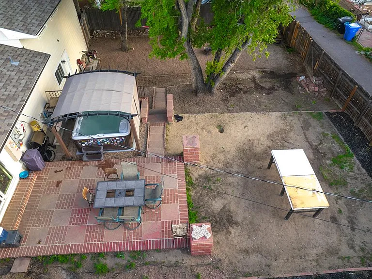 3614 Leeds Ln — Photo 7