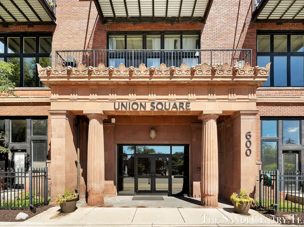 600 Broadway Ave NW APT 613, Grand Rapids, MI 49504
