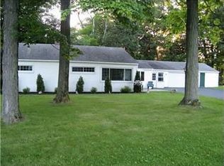 240 Old Hickory Rd, New Castle, PA 16102