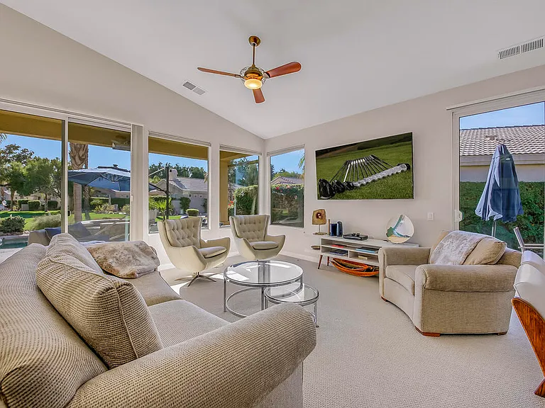 67361 N Laguna Dr — Photo 7