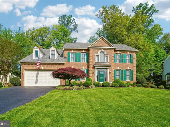 7826 Preakness Ln, Fairfax Station, VA 22039