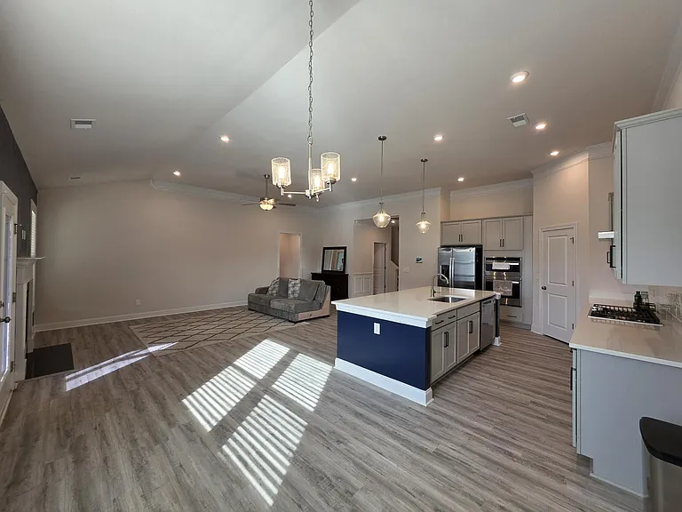 3360 Rustic Dr — Photo 17