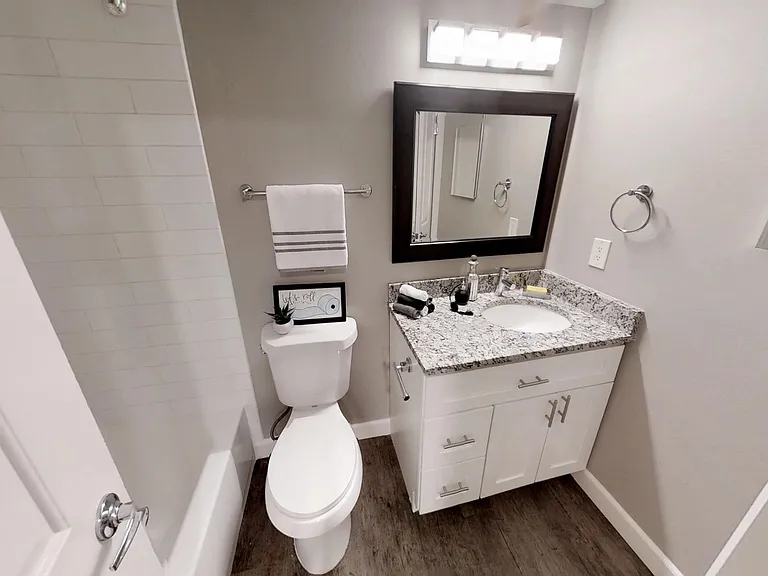 Convenient Living near Historic Humboldt District! — Photo 33