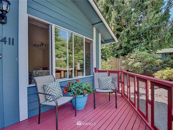 2nd image of 5411 21st Ct NE