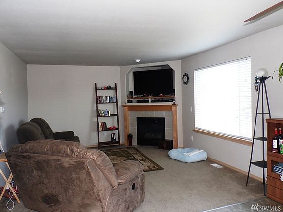 4th image of 16560 Rainier View Dr SE