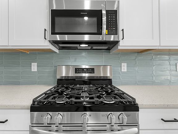 Kitchen - Stove