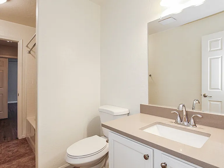 748 W Dublin St — Photo 14