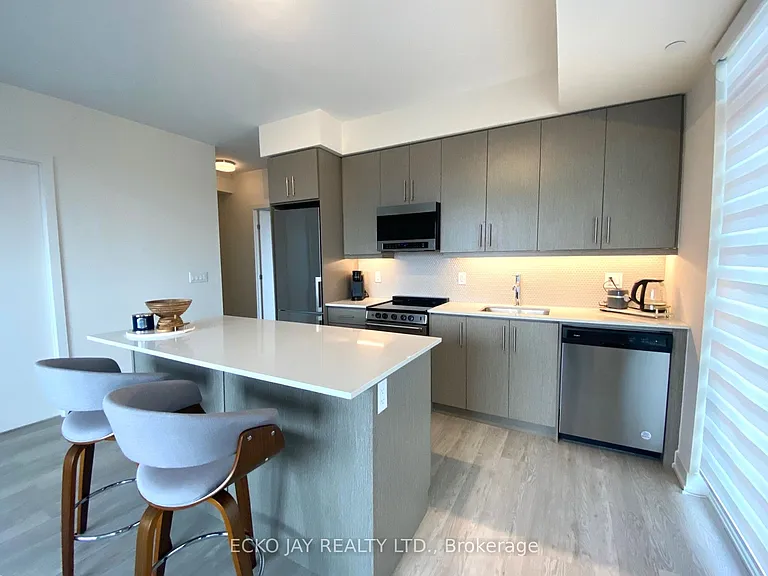 212 King William St #903 — Photo 9