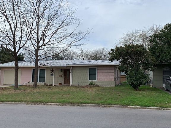 2nd image of 2011 Arroya Vista Dr
