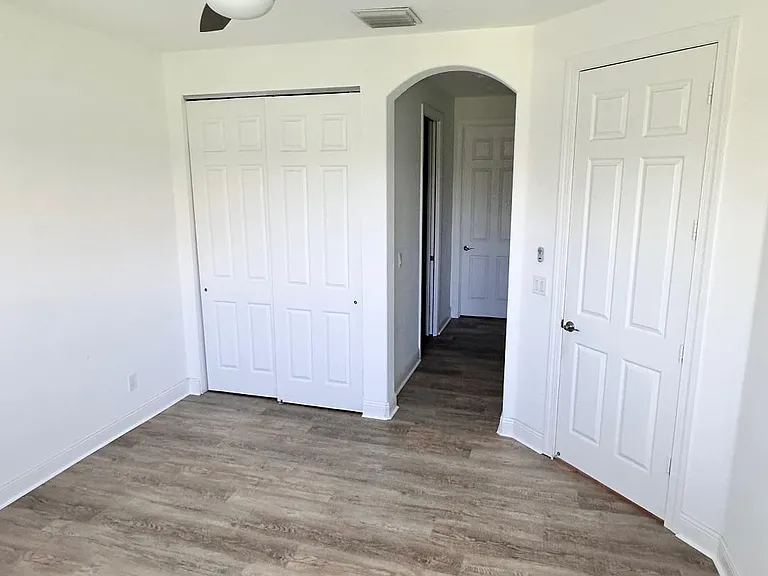 1856 Red Oak Ter — Photo 17