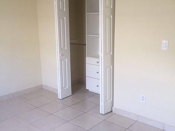 5th image of 1558 NE 175th St