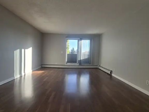 4th image of 5820 58a St #405