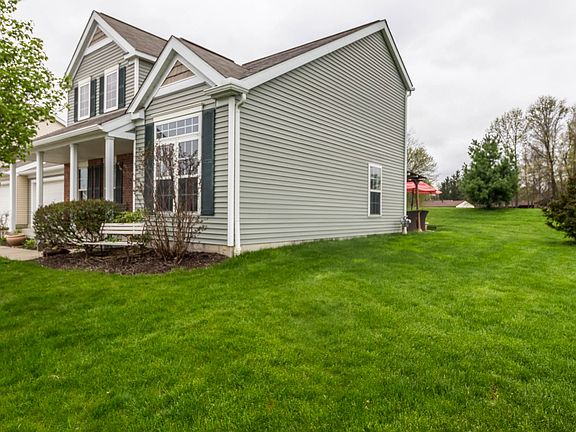 4th image of 38 Eastpointe Dr
