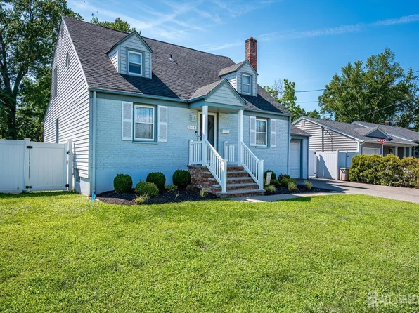 1614 Windrew Ave, South Plainfield, NJ 07080