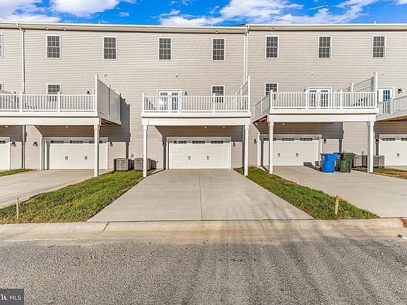 Rear garage and driveway