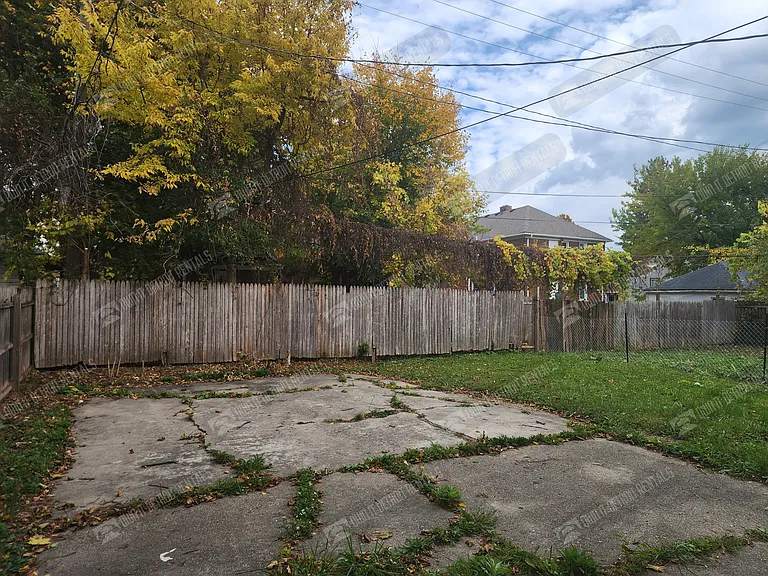 3666 Devonshire Rd — Photo 3