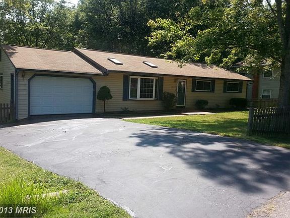 2nd image of 6813 Woodcock Ln