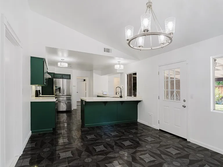 37347 Waterman Ave — Photo 14