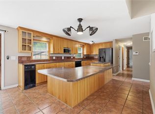 5621 Blue Ridge Cut Off, Raytown, MO 64133