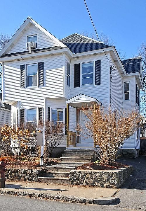 2nd image of 605 Wilder St