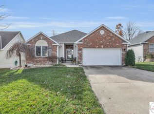412 Hazelwood Dr, Warrensburg, MO 64093