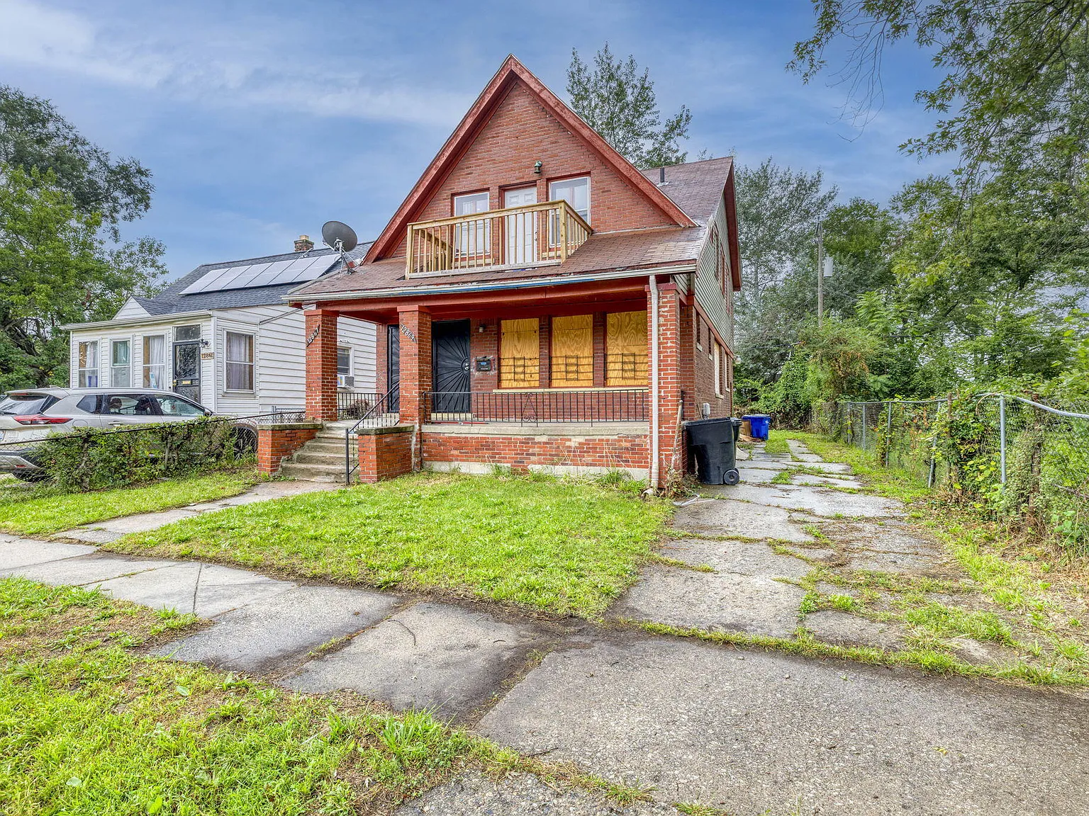 12867 Sussex St — Photo 2