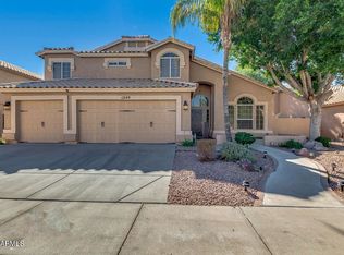 1249 W Islandia Dr, Gilbert, AZ 85233