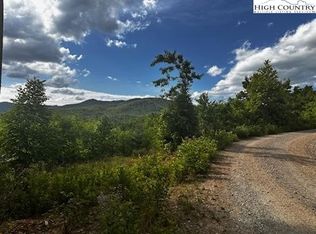 Wr 32 Amber Rock Rd, Lenoir, NC 28645