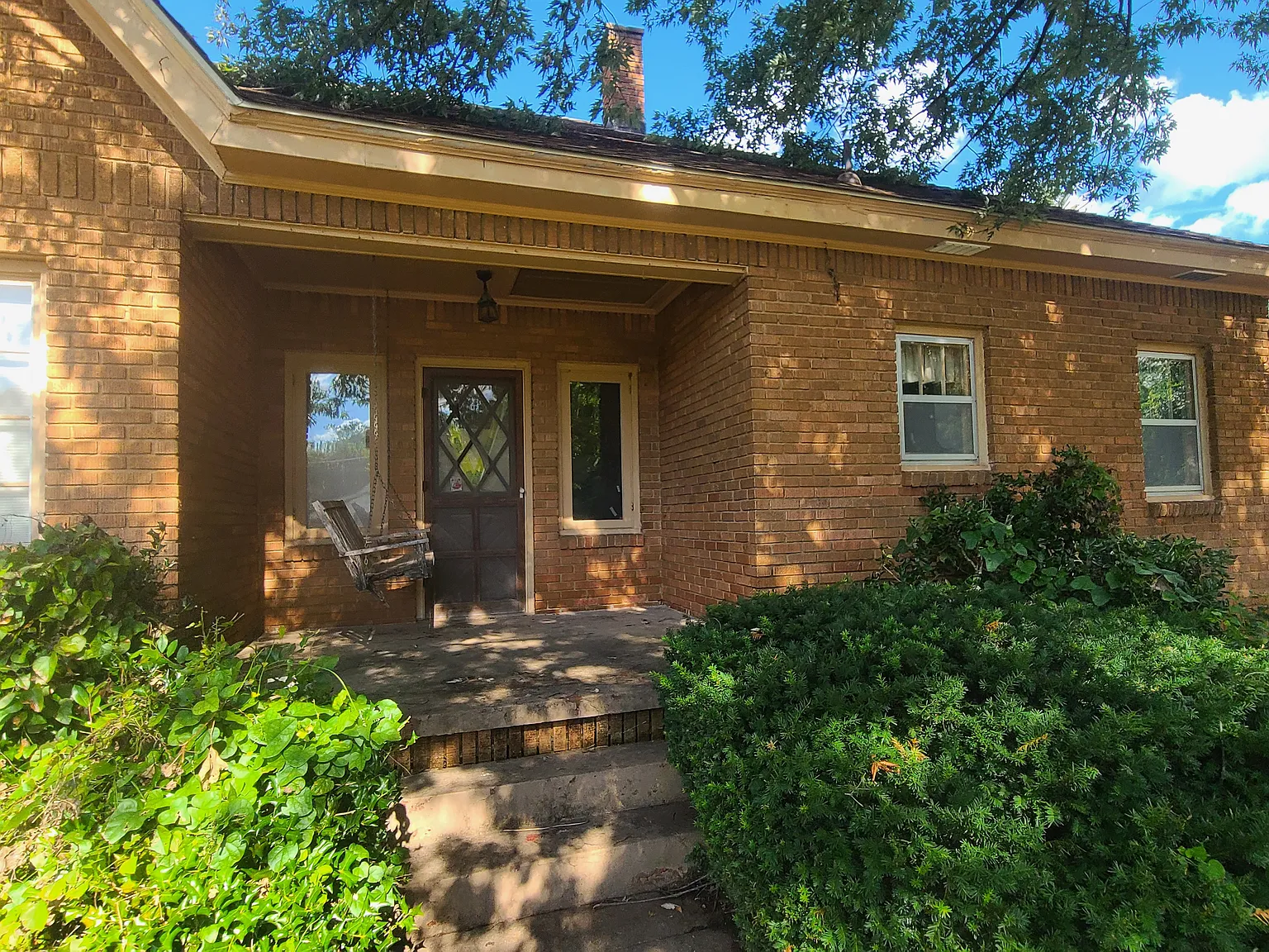 3 bed, 2033 sqft, $1,950 — Photo 3