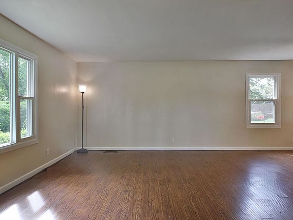 5th image of 7475 Saratoga Ct