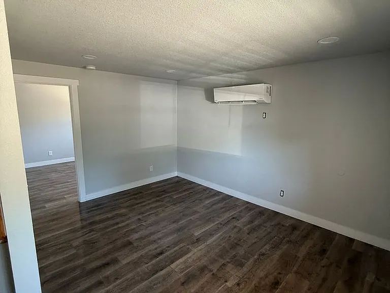 601 Beatty St — Photo 20