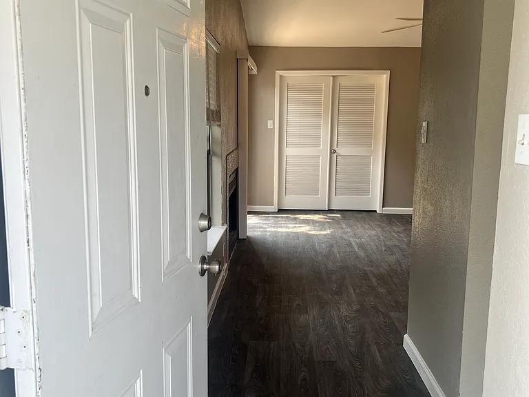6022 Hidden Sunrise Dr — Photo 2