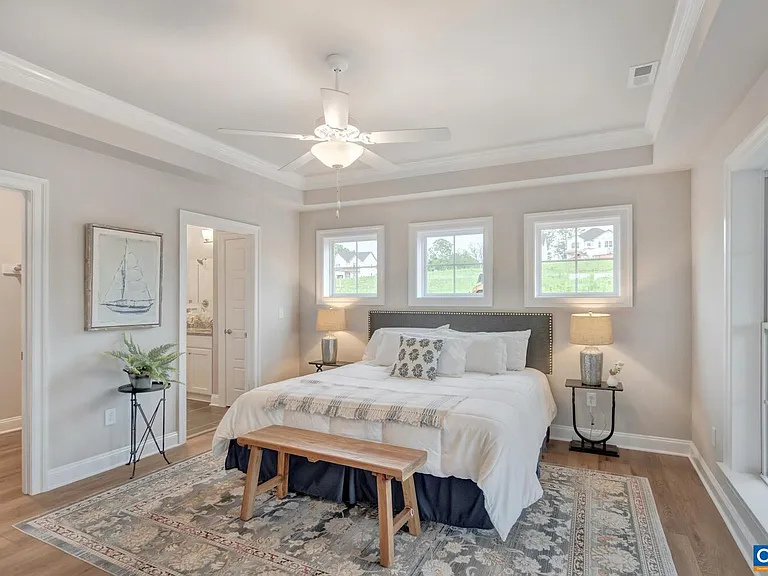 2132 Northside Dr — Photo 11