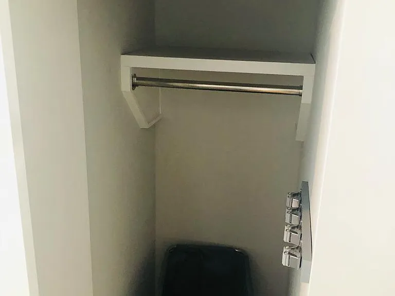 Unit Photo