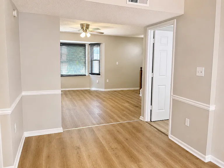4345 Barrington Pl — Photo 18