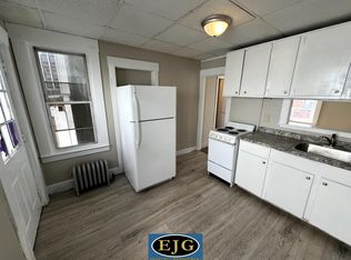 102 Bridge St APT 3, Manchester, NH 03101