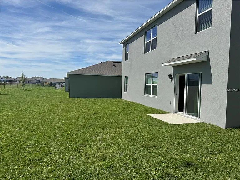 2572 Tulip Dr — Photo 14