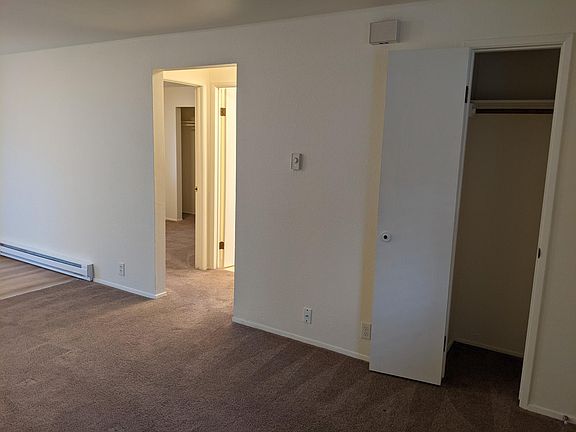 3rd image of 11625 19th St NE